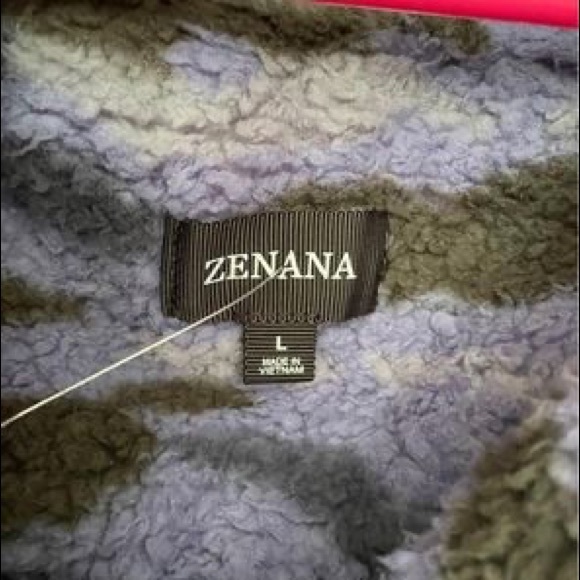 Zenana size large ladies pullover - Picture 2 of 2